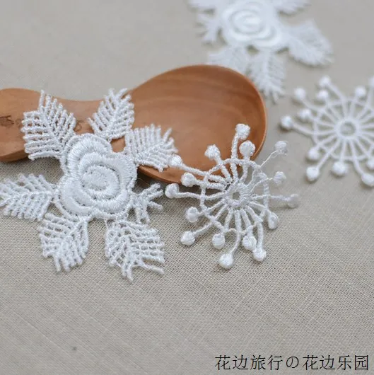 

Top FashionCord Lace Sequin Fabric Lace Accessories Diy Water Soluble Flower Patch 5 pieces 1 lot