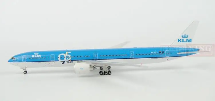 

Phoenix 11084 Holland Royal Air PH-BVK B777-300ER 95 anniversary commercial jetliners plane model hobby