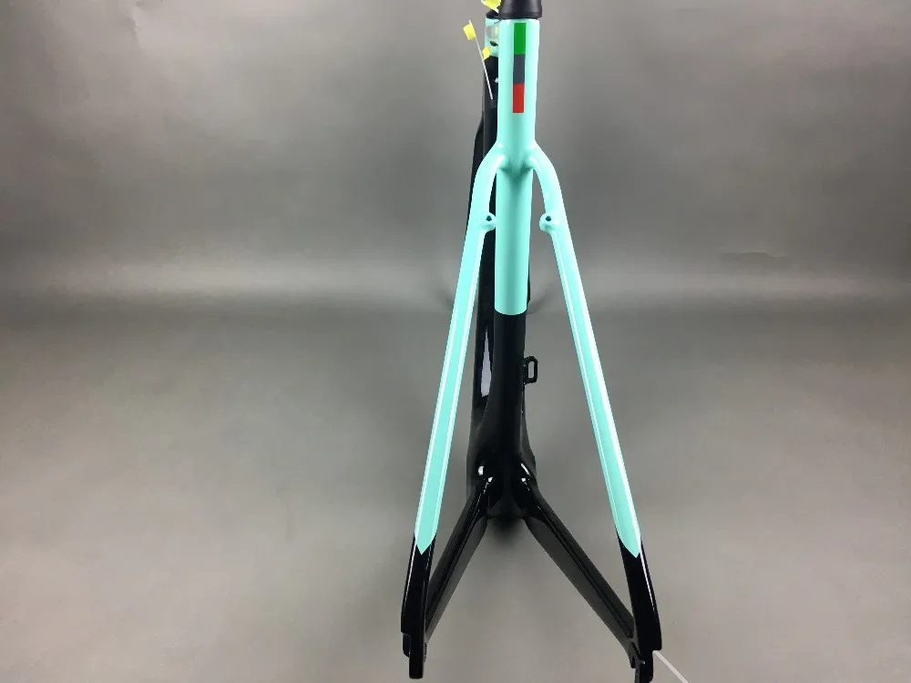 Cheap light blue 2019 TAIWAN FASTERWAY classic carbon road frameset UD weaves carbon bike frame:Frameset+Seatpost+Fork+Clamp+Headset 26