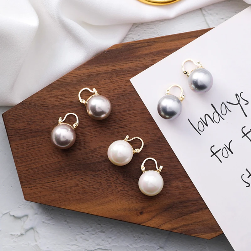 

SRCOI New Design Geometric Round Circle Small Pearl Earrings Elegant Minimalist Hoop Pearl Earrings Female Wedding Party Jewelry
