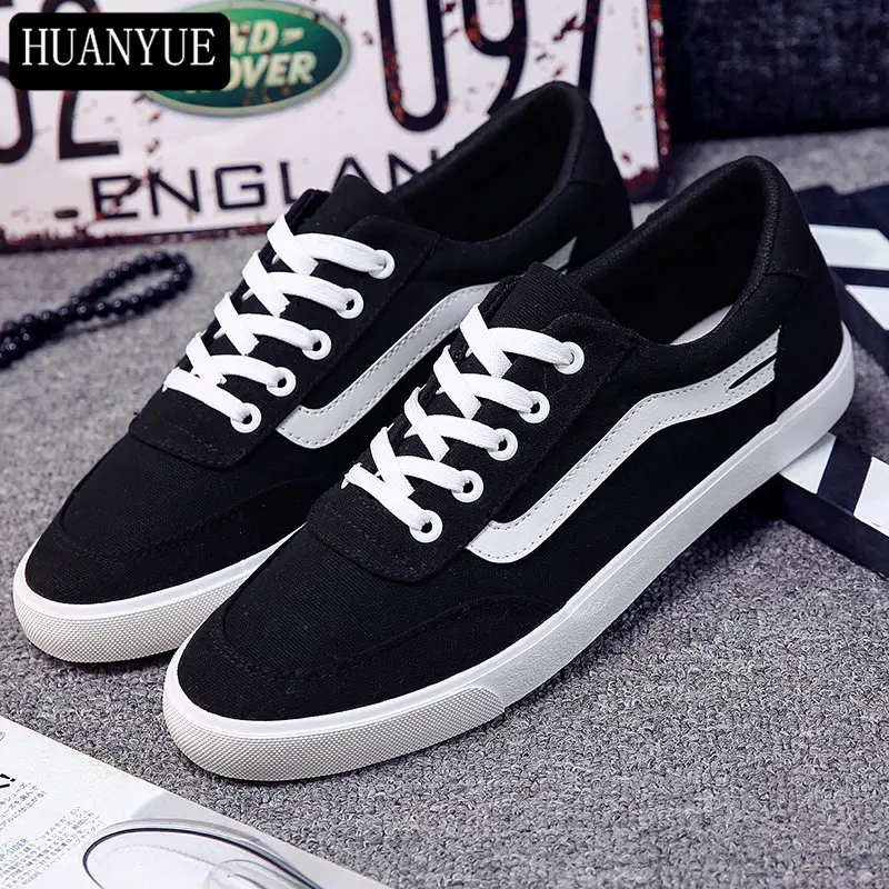 

Fashion Solid White Black Mens Canvas Shoes Lace Up Breathable Men's Flats New 2018 Men Sneakers Casual Shoes Spring Leisure