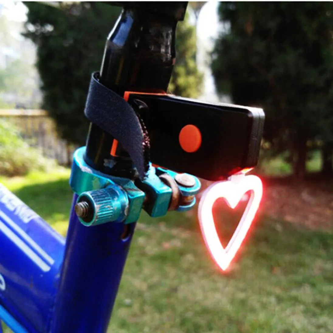 Perfect NEW Creative cool  Cycling 24LEDs USB Rechargeable Bike Bicycle Tail Warning Light Rear Safety 5 modes Heart Round Bone shaped 8