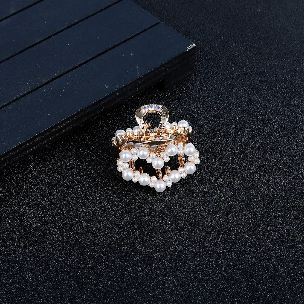 1Pc Luxury Rhinestone Pearls Metal Geometric Hairpins Crab Hair Claws butterfly hair clips for Girl Styling Accessories Headwear