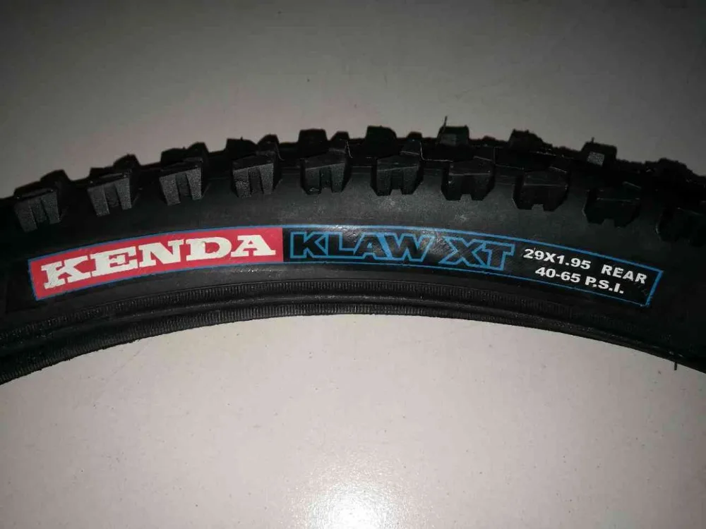700 x 50c tires
