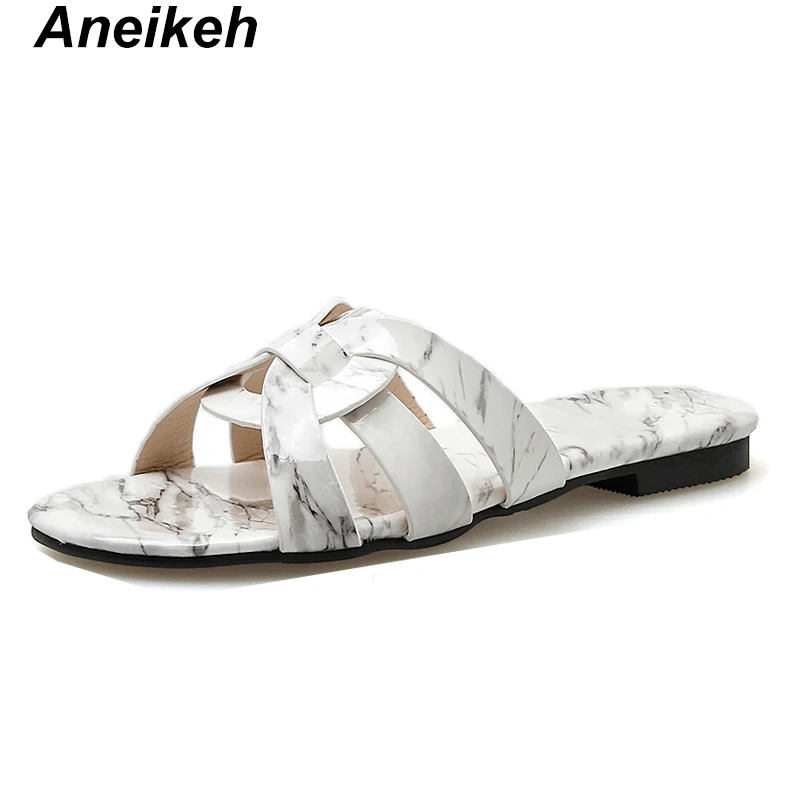 

Aneikeh Summer 2019 NEW Concise PU Woman Sandals Gladiator Flat Sandals Slippers Crystal Outside Casual Round Toe White Size 40