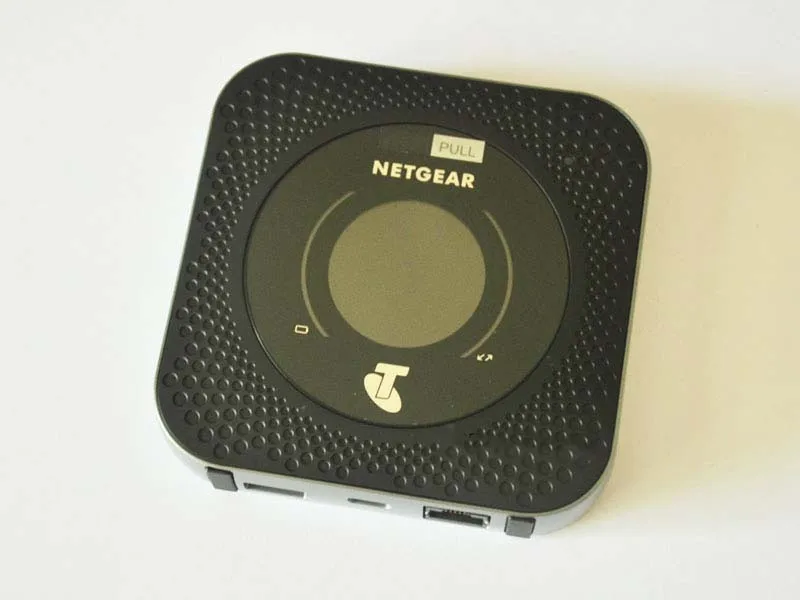 Ntgear Nighthawk M1 LTE 700/900/1800/2100/2600 мГц Cat16