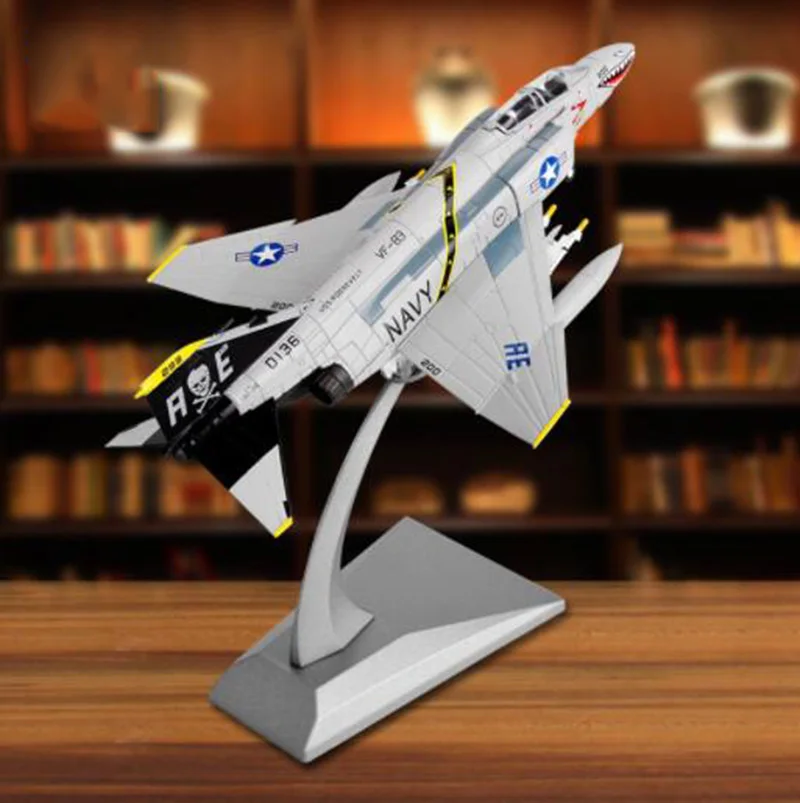 1/100 масштаб F-4C военный самолет модели самолета игрушки для взрослых детей игрушки для демонстрации коллекции