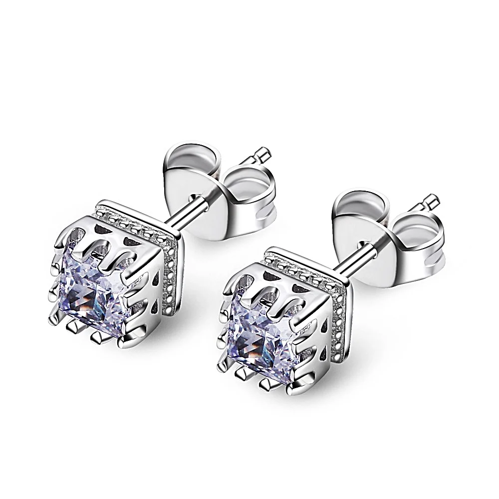 Stud earrings (4)