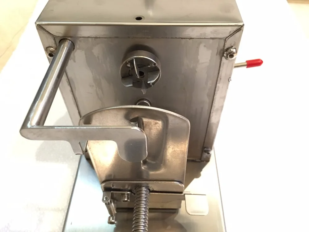 Automatic stretch Tornado potato machine,potato spiral cutting machine potato cutter machine chip Hand shake type