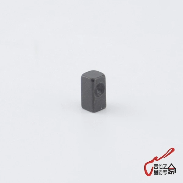 

Electric Guitar Double Shaking Vibration System Bridge Press String Top String Lock String Small Iron Block 1 pcs
