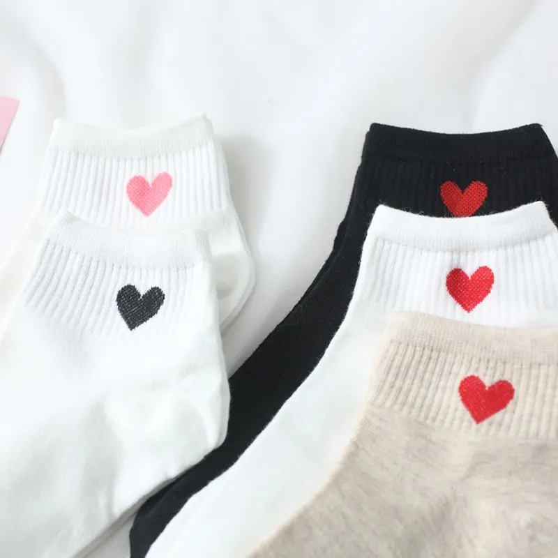 Deruilady/весенне-летние носки для девочек; хлопковые носки в японском стиле Харадзюку с узором в виде сердца; Женские однотонные Повседневные носки Kawaii для девочек