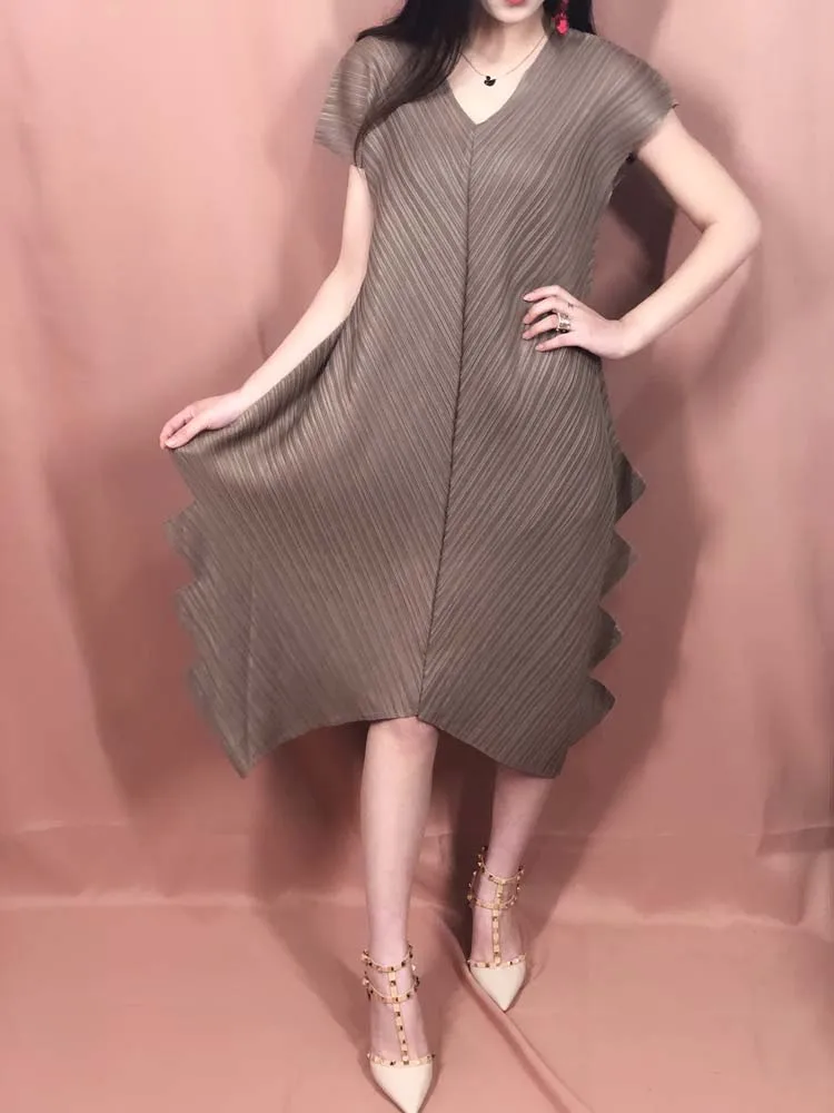 Модное однотонное платье Miyake fold без рукавов с v-образным вырезом асимметричное платье доступно