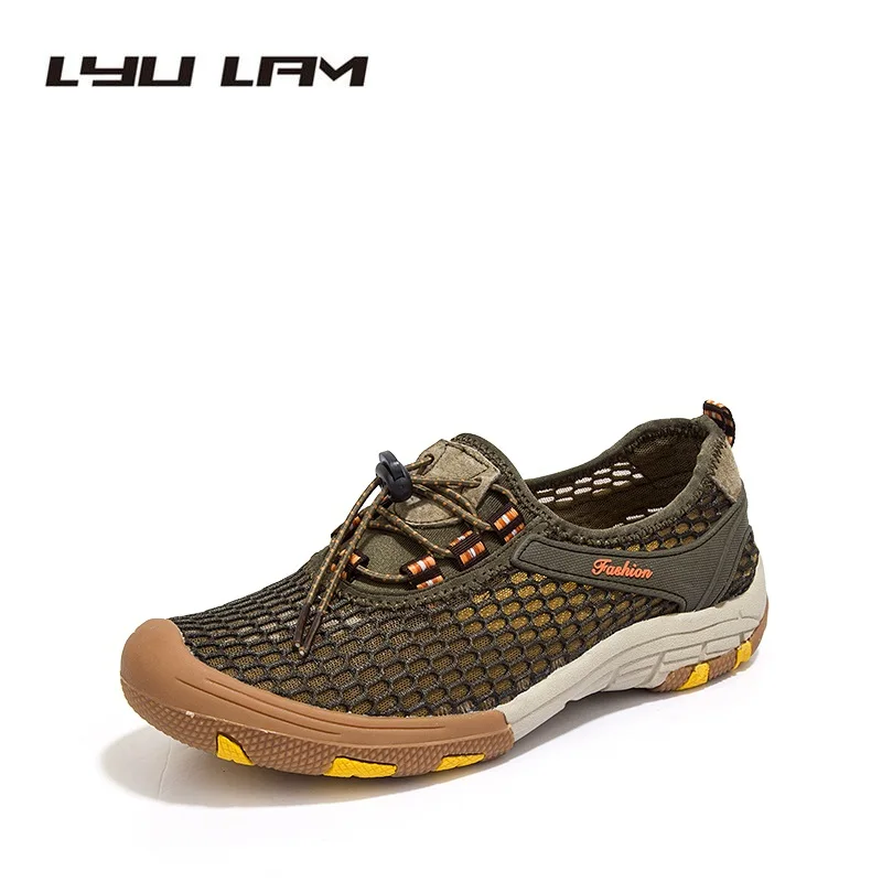 casual water shoes