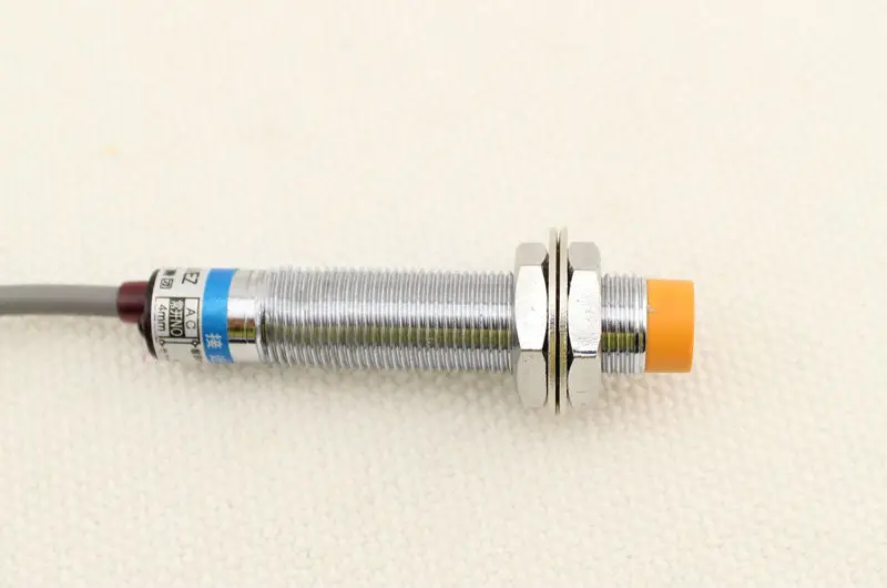 M12 DC Three Wire PNP NO+NC 4mm distance measuring Inductive proximity switch sensor LJ12A3-4-Z/CY | Обустройство дома