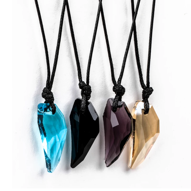 Punk Ethnic Austrian Crystal Wolf Tooth Dragon Leather Chain Necklace For Men Women Vintage Tribal Stark Wolf Fang Tooth Choker Punk Ethnic Austrian Crystal Wolf Tooth Dragon Leather Chain Necklace For Men Women Vintage Tribal Stark Wolf Fang Tooth Choker