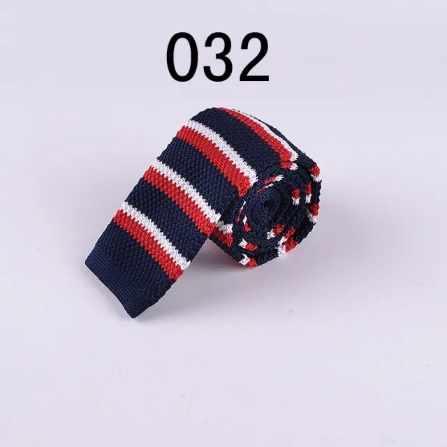 032