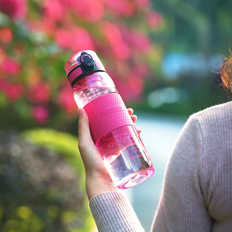 

UZSPACE 500ml Tritan Sports Water Bottles Creative Portable buckle Lemon fruit tea Filter Shaker Drink Bottle For Water BPA Free