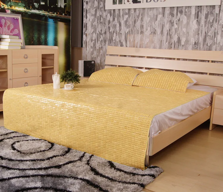 pale yellow 01