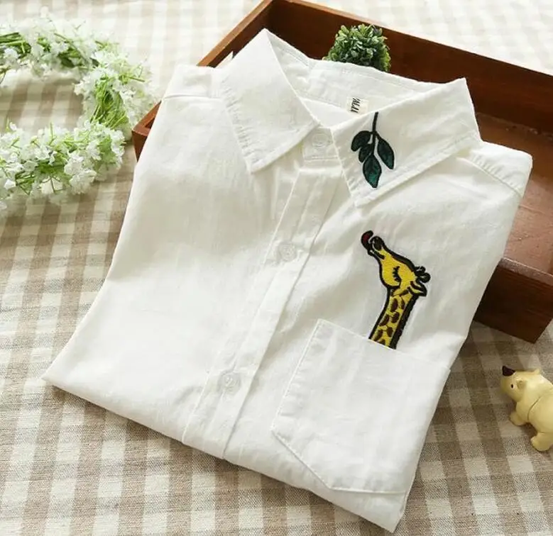 

2019 Spring Women Fashion Long Sleeve Turn-down Collar Sweet Embroidery Giraffe Leaves Shirts Tops Spring Casual Blouses Shirt
