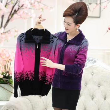 

2020 In the elderly women Spring and winter new zipper sweater coat mother loaded thick wool sweater