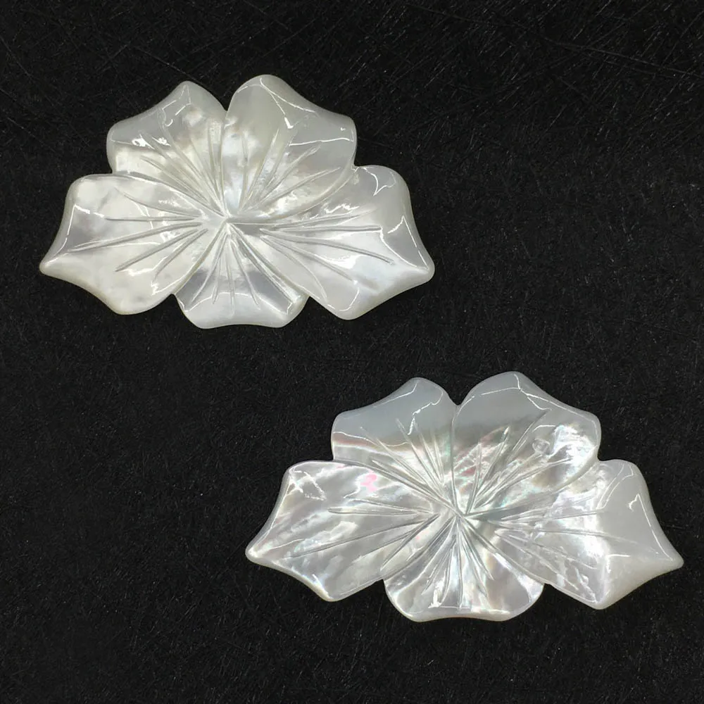 

Carved MOP White Shell Flower Shell Stone Cabochons Undrilled DIY Shell Stuff Findings 10 pieces/lot