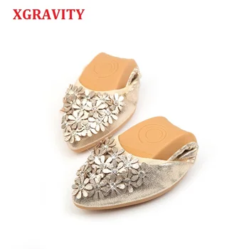 

XGRAVITY Hot Crystal Flats Ballet Floral Flat Shoes Rhinestone Women Spring Autumn Flower Pointed Toe Golden Shoes Loafers C228