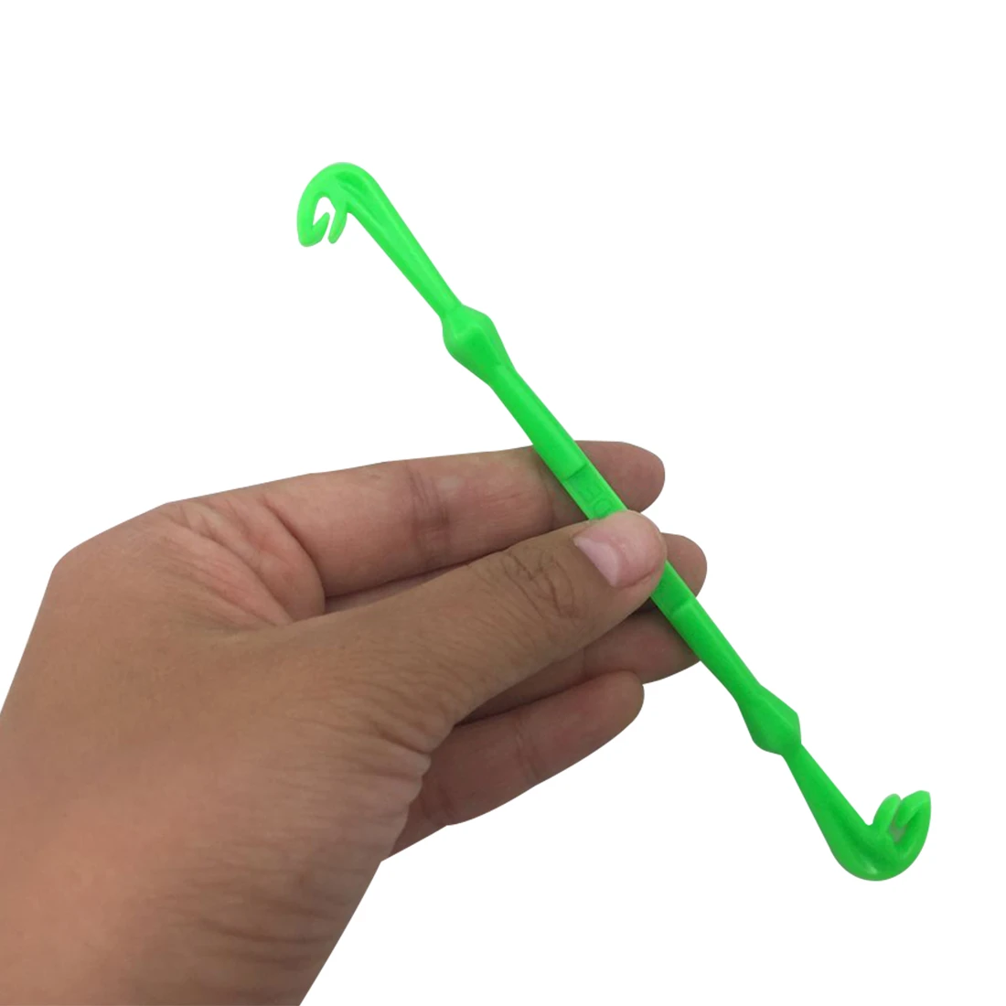 easy fishing hook tying tool
