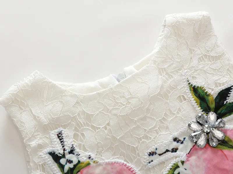 4517908232_2126325583