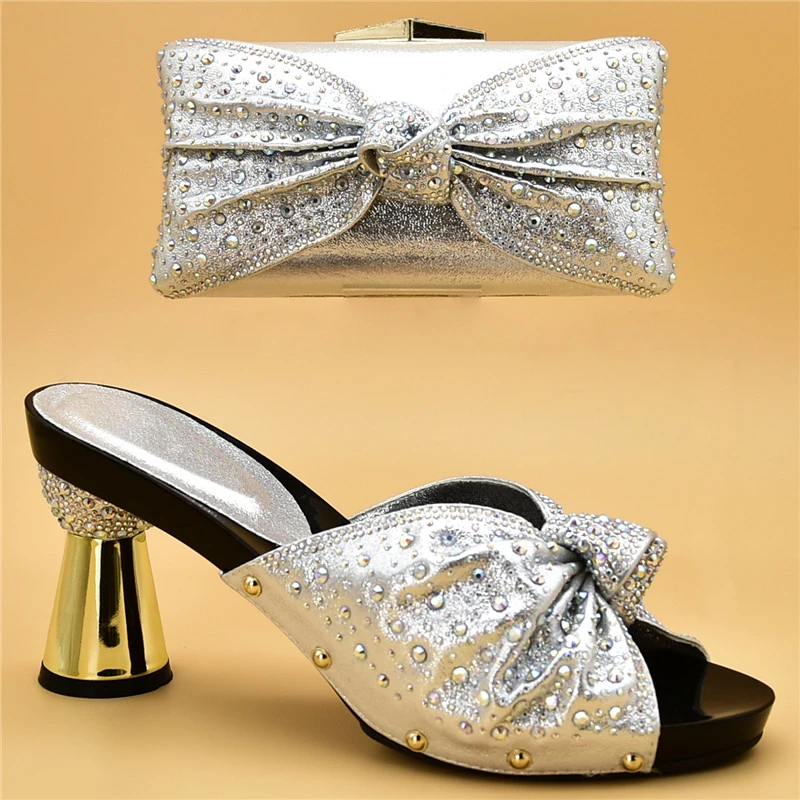 

Latest Design Italian Shoe and Bag Set for Party In Women Nigerian Women Wedding Shoes and Bag Set Decorated with Rhinestone