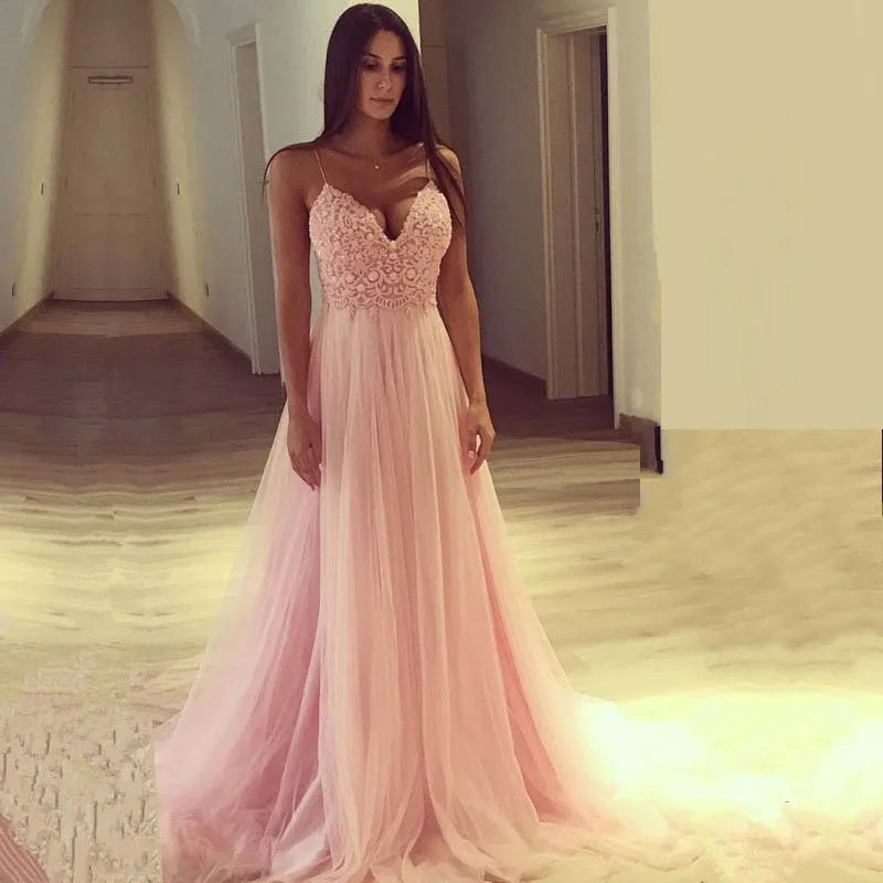 

Spaghetti Strap Pink Tulle Prom Gowns Appliques V-Neck Floor-Length Ruffles Evening Gowns Fashion Party Dresses Custom Made