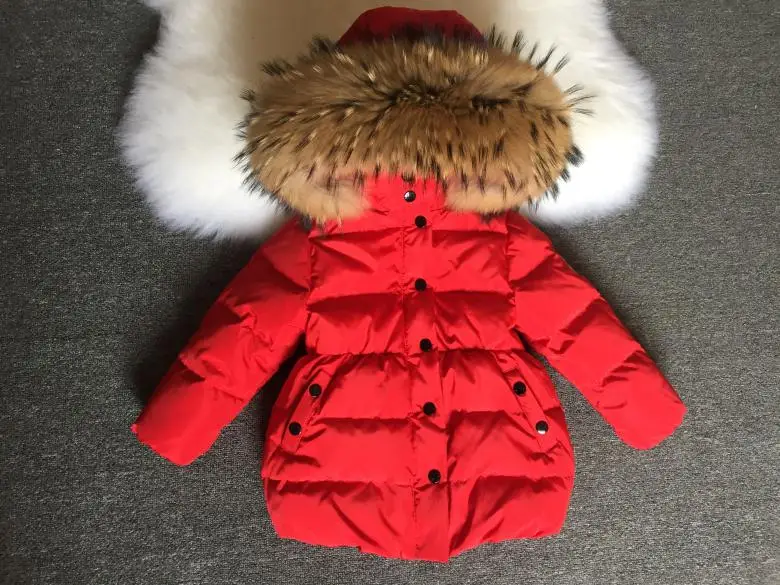 Зимняя классика водонепроницаемая куртка пальто для маленьких девочек лисий мех воротника красный талии Парки 90% белого утиного пуха толстая верхняя одежда с капюшоном - Цвет: red raccoon fur