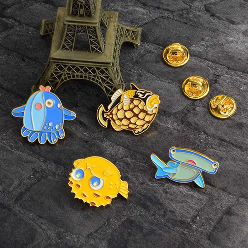 

2018 Cartoon Cute Submarine World Exquisite Fish Jellyfish Sea Mouse Dolphin Metal Brooch Pins Wholesale