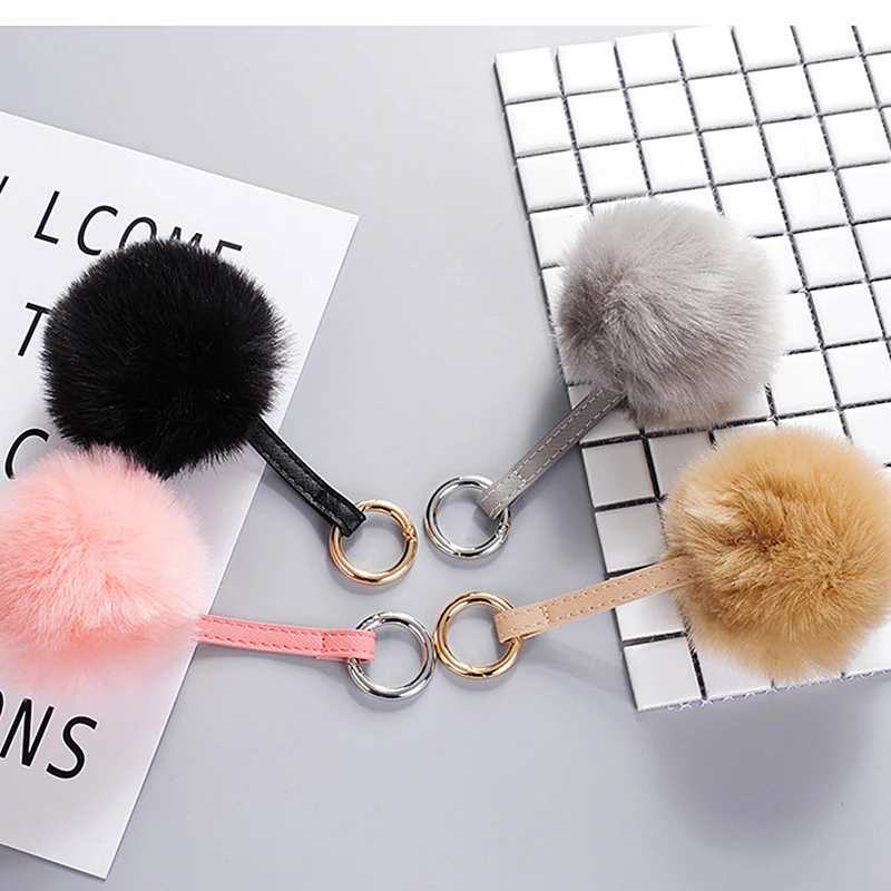

SUKI Fluffy Pompom Faux Fur Ball Key Chain Open Loop Keychain Men Women Buckle Leather Dangle Key Ring Accessories Key Holder