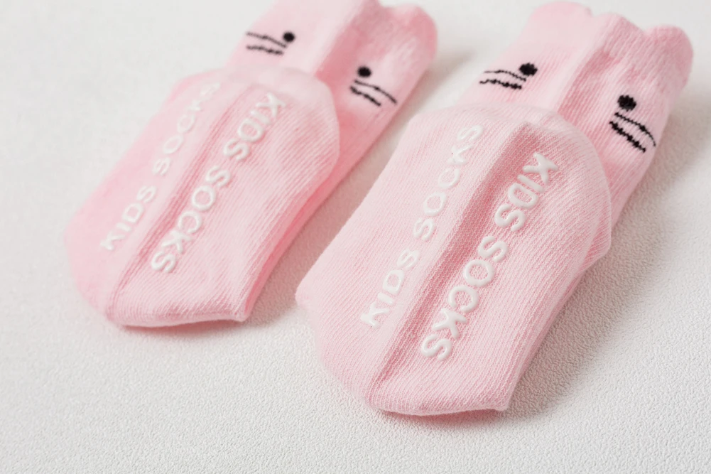 Sweet Solid Applique Decor Knitted Stockings for Baby Girl