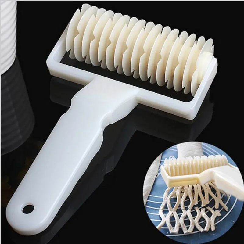 

High Quality Pie Pizza Cookie Cutter Pastry Plastic Baking Tools Bakeware Embossing Dough Roller Lattice Cutter Craft Large Size