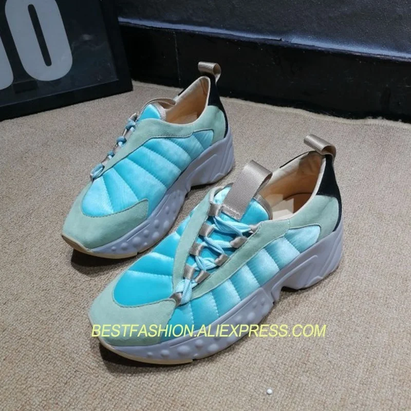 

2018 Ins Hot Shoes Woman Casual Lace Up Sneakers Designer Woman Mesh Cozy Flats Woman Platform Flats Tide Woman Runway Sneakers