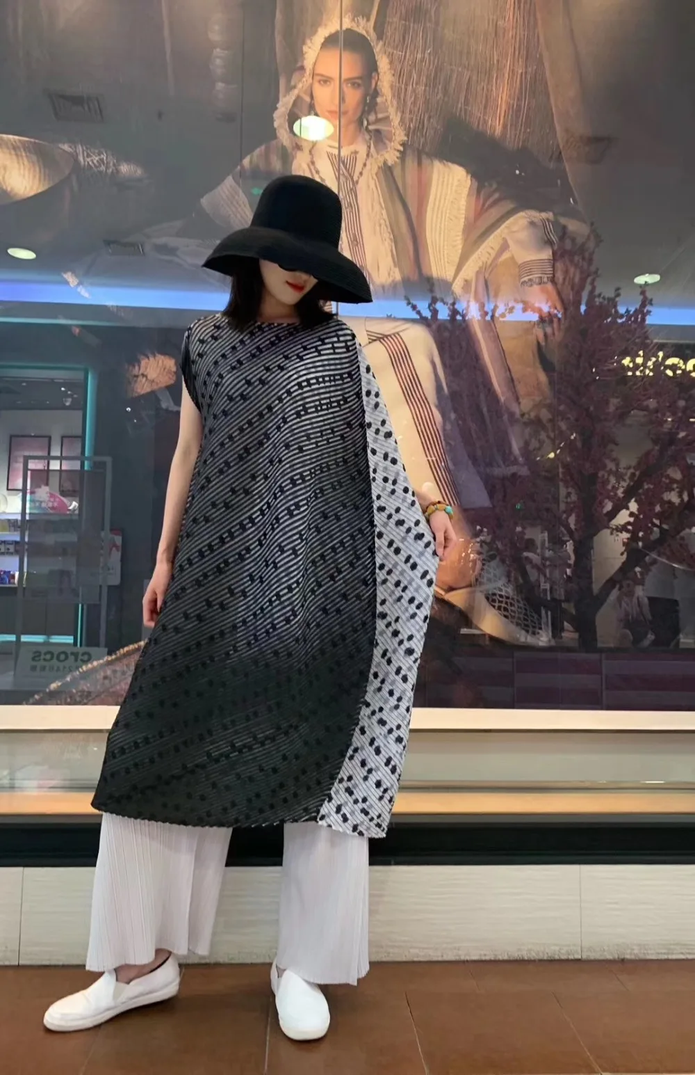Miyake fold Matt без рукавов Мода slash шеи градиент асимметрия платье доступно