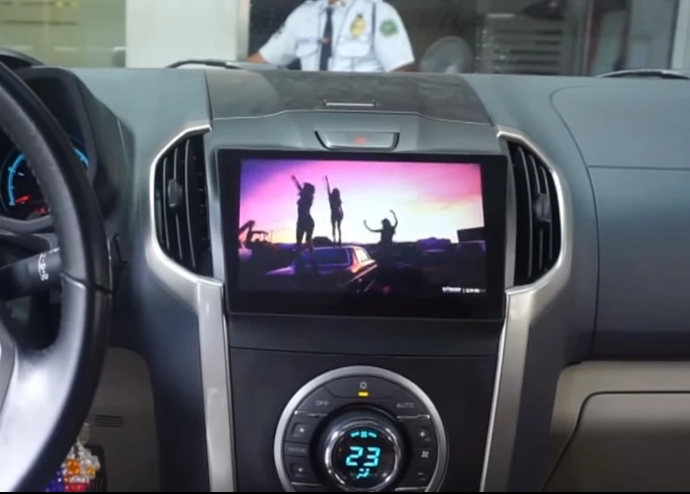 Perfect 2G+16G 2 din Android 7.1 Car Multimedia For CHEVROLET S10 ISUZU D-MAX KB250 GPS,Wifi,3G/4G,Bluetooth,Quad core,1024x600 2