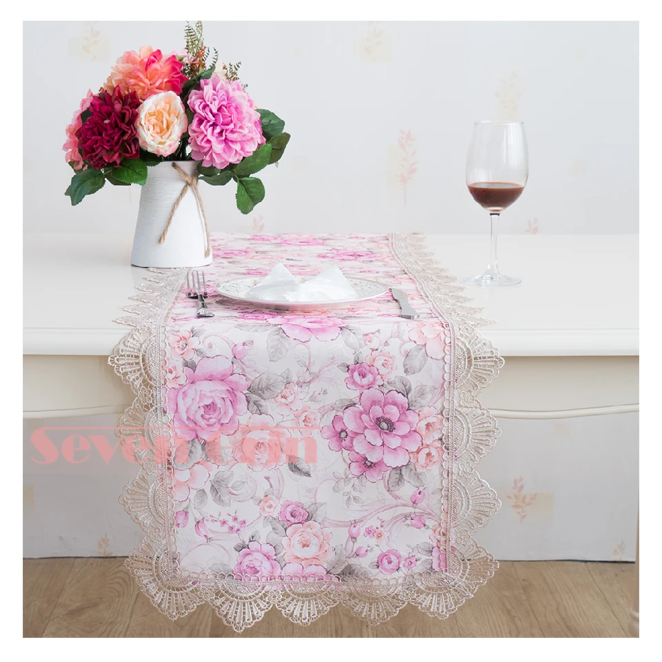 purple table runner (1)