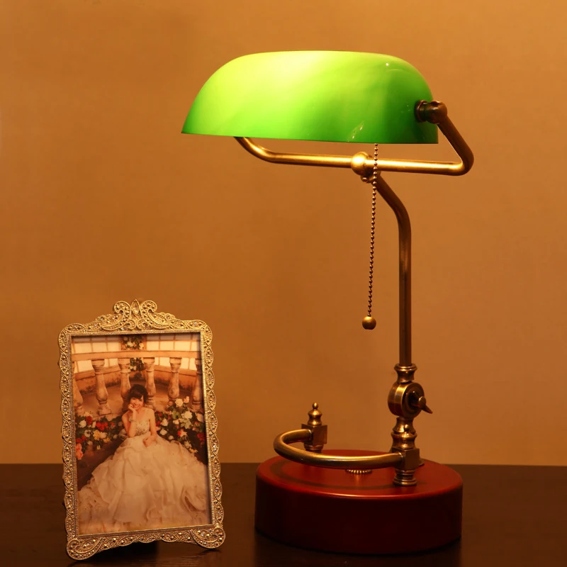 table lamp with pull chain switch