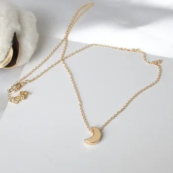 

Cheap Marketing 2020 New Fashion Pendant Necklace Simple Gold Moon Lady Necklace Wholesale Necklace Sale Meditation