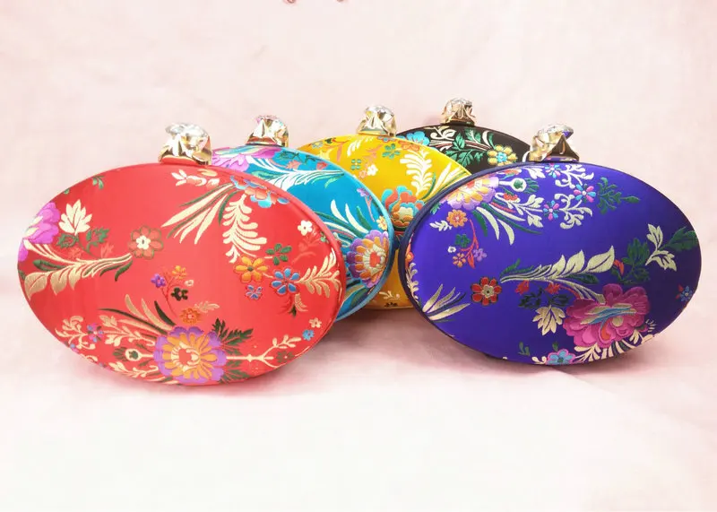 Rdywbu MEW алмаз Атлас Национальный Ветер шелковая парча Cheongsam будет соответствовать китайский стиль вышивка цветы сумка клатч с бахромой H163