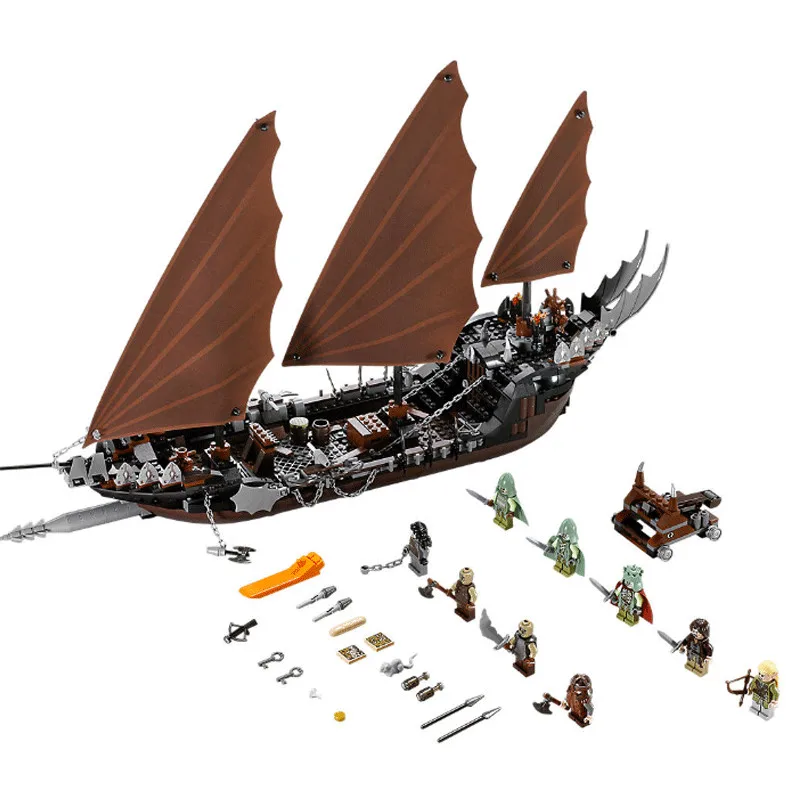 

16018 756Pcs Lord of the Rings The Ghost Pirate Ship Model Building Blocks Figure Toys For Children Compatible Legoe 79008