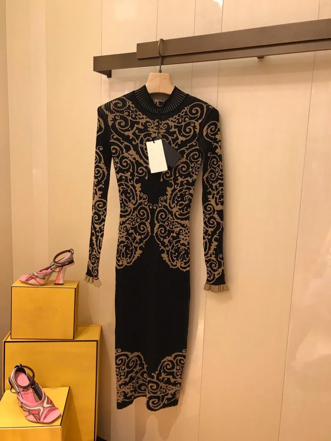 

2019 autumn new women high quality knitted stretch long sleeve dress rmsx 7.09