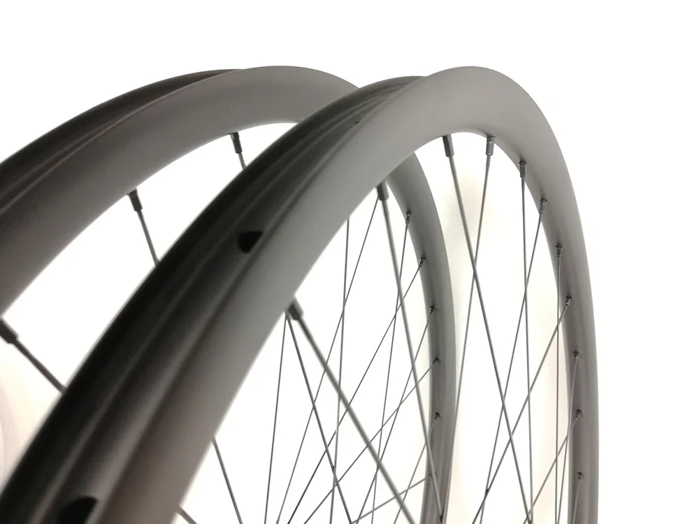 Perfect 1050g Extralite 650B Lefty 2.0 MTB XC carbon wheel 24 28 32 spokes Straight head mountain bike tubeless wheels 29er available 4 Perfect 1050g Extralite 650B Lefty 2.0 MTB XC carbon wheel 24 28 32 spokes Straight head mountain bike tubeless wheels 29er available 4