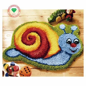 

Free Shipping 2015 DIY Needlework Kit Unfinished Crocheting Yarn Rug Embroidery Carpet Handmade Floor Mat Snail Picture Cushion