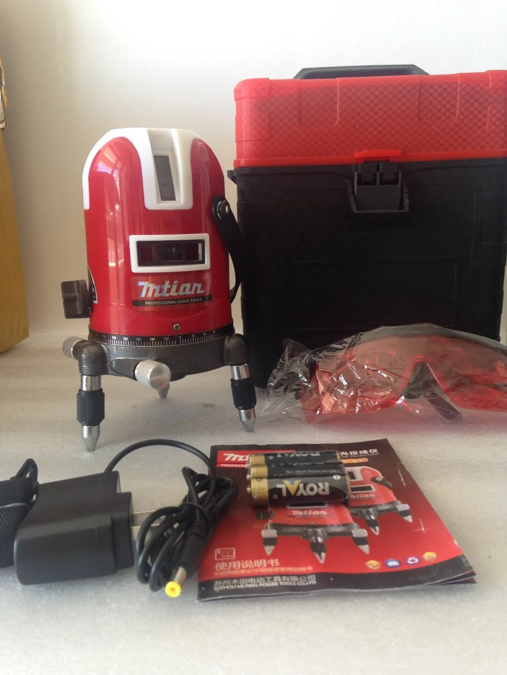 

Free shipping Outdoor mode & tilt function 5 line 6 point laser level Outdoor mode & tilt function laser line leveling