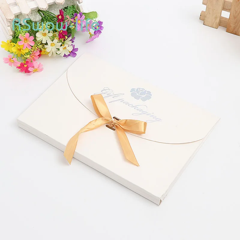 

Exquisite Paper Bow Gift Box Ladies Packaging Carton Favor Boxes Gift Boxes Party Favors Bags Gift Bags With Handles
