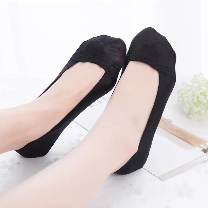 

Ladies Summer Silicone Thin Sock Slippers Antiskid lce Silk Solid Low Cut Socks Seamless Breathable Invisible Women Boat Socks H