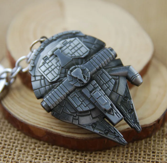 

Star War Millenium Falcon Keychain Airship Model Metal Keychain 1PCE Keychains Christmas New Year Birthday Gift